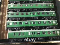 17x Farish BR Mk. 1 Coaches in BR(S) Green N Gauge