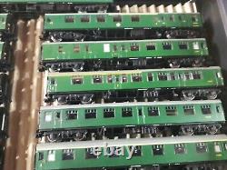 17x Farish BR Mk. 1 Coaches in BR(S) Green N Gauge