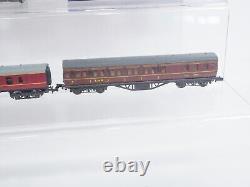 30 x N Gauge Coaches & Wagons Graham Farish, Peco etc