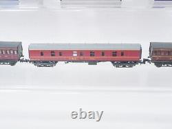 30 x N Gauge Coaches & Wagons Graham Farish, Peco etc