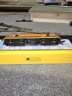 371-785A Graham Farish N Gauge Class 90/0 90048 Freightliner G&W