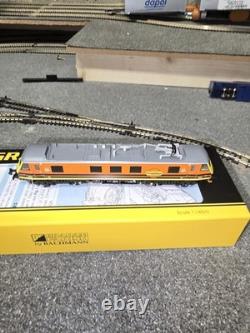 371-785A Graham Farish N Gauge Class 90/0 90048 Freightliner G&W