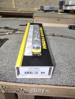 371-785A Graham Farish N Gauge Class 90/0 90048 Freightliner G&W