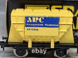 8 x GRAHAM FARISH 3511 N GAUGE PRESFLO COVERED HOPPER WAGONS ARC YELLOW BOXED