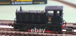 Farish 371-052 N Gauge Class 04 Diesel Shunter 11217 B. R. Black Early Emblem