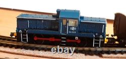 Farish 372-952 N Gauge Class 14 Diesel Loco 14 029 B. R. Blue Wasp Stripes