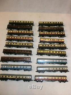 Graham Farish Job Lot Of 18 Coaches Unboxed N Gauge