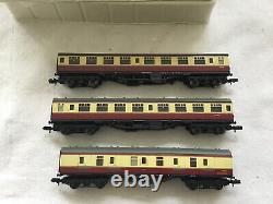 GRAHAM FARISH N GAUGE JOB LOT OF 3x VARIOUS BR MK1 CRIMSON & CREAM COACHES BOXED