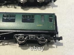 GRAHAM FARISH N GAUGE JOB LOT OF 4x VARIOUS BULLEID BR GREEN COACHES BOXED