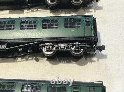 GRAHAM FARISH N GAUGE JOB LOT OF 4x VARIOUS BULLEID BR GREEN COACHES BOXED