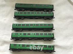 GRAHAM FARISH N GAUGE JOB LOT OF 5x VARIOUS SR GREEN BULLEID COACHES -RENUMBERED