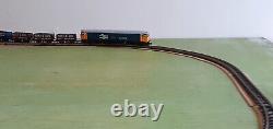 GRAHAM FARISH No 8404 N GAUGE B. R. CLASS 50 DIESEL LOCOMOTIVE'TEMERAIRE