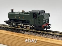 Graham Farish 1104 N Gauge Pannier Tank 0-6-0- Steam Loco in GWR Green Livery