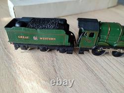 Graham Farish 1444 N Gauge 7029 GWR Clun Castle BR Green Locomotive