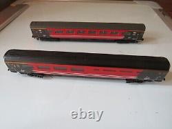 Graham Farish (14-2578) N Gauge Class 87 Wiston Churchill Loco & 2 Coaches Boxed