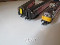 Graham Farish (14-2578) N Gauge Class 87 Wiston Churchill Loco & 2 Coaches Boxed