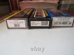 Graham Farish (14-2578) N Gauge Class 87 Wiston Churchill Loco & 2 Coaches Boxed