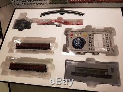 Graham Farish 370-060 Digital Commuter Train Starter Set E-Z Command (N Gauge)