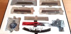 Graham Farish 370-101 N Gauge Elizabethan Passenger Train Set