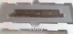 Graham Farish 370-101 N Gauge Elizabethan Passenger Train Set