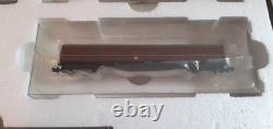 Graham Farish 370-101 N Gauge Elizabethan Passenger Train Set