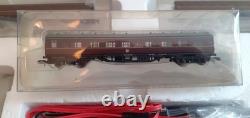 Graham Farish 370-101 N Gauge Elizabethan Passenger Train Set