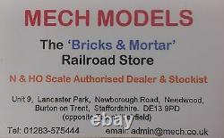 Graham Farish 371-505 Network Southeastern 101 Diesel Locomotive Two Car Dmu