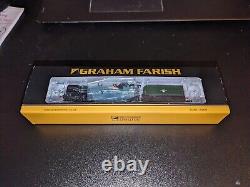 Graham Farish (372-387) Class A2 60527 SUN CHARIOT BR GREEN LATE CREST DCC Ready
