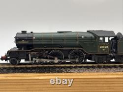 Graham Farish 372-600 Br 2-6-2 Class V2 Locomotive 60800 Green Arrow N Gauge (a)