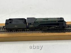 Graham Farish 372-600 Br 2-6-2 Class V2 Locomotive 60800 Green Arrow N Gauge (a)