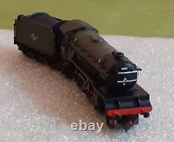 Graham Farish 372-600 N Gauge V2 60800'green Arrow' B. R. Green Late Crest