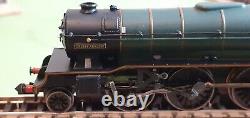 Graham Farish 372-600 N Gauge V2 60800'green Arrow' B. R. Green Late Crest