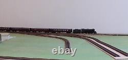 Graham Farish 372-600 N Gauge V2 60800'green Arrow' B. R. Green Late Crest