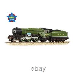 Graham Farish 372-611 N Gauge LNER Green V2 4843 Kings Own Yorks Light Inf