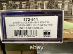 Graham Farish 372-611 N Gauge LNER V2'Kings Own Yorkshire Light Infantry' Lined