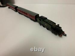 Graham Farish By Bachmann 370-075 N Gauge Suburban Passenger Train Set