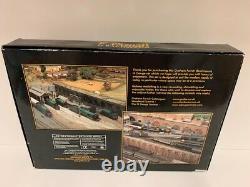 Graham Farish By Bachmann 370-075 N Gauge Suburban Passenger Train Set