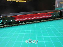 Graham Farish Class 43 Intercity 125 in Virgin Trains Livery & 2 Extra Coaches