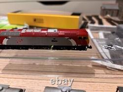 Graham Farish Gauge Class 57/3 57301 Virgin Trains Scott Tracy & Wagons Building