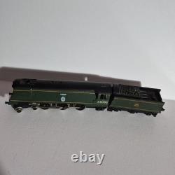 Graham Farish N Gauge 1505 Battle of Britain Class Spitfire 34066 in BR Green
