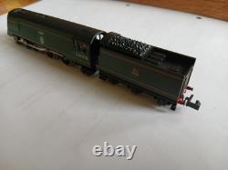 Graham Farish N Gauge 1505 Battle of Britain Class Spitfire 34066 in BR Green