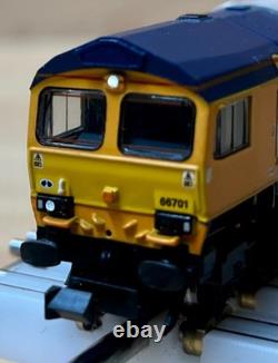 Graham Farish'N' Gauge 371-377 GB Railfreight Class 66 Diesel Locomotive 66701