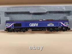 Graham Farish N Gauge 371-392 Class 66 66725 Sunderland Locomotive DCC Fitted