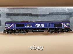 Graham Farish N Gauge 371-392 Class 66 66725 Sunderland Locomotive DCC Fitted