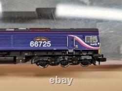 Graham Farish N Gauge 371-392 Class 66 66725 Sunderland Locomotive DCC Fitted