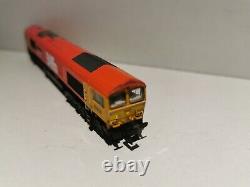 Graham Farish N Gauge 371-399 Class 66/7 The Flying Dustman Biffa
