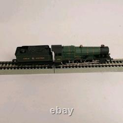 Graham Farish N Gauge 4-6-0 GWR Hall Class Steam Locomotive Raveningham Hall