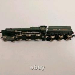 Graham Farish N Gauge 4-6-0 GWR Hall Class Steam Locomotive Raveningham Hall