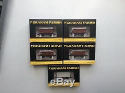 Graham Farish, N Gauge BR CLASS 5. BR BLACK EARLY EMBLEM. WITH 5 WAGONS