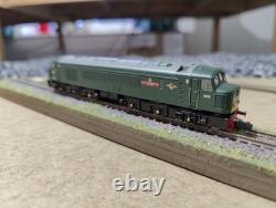 Graham Farish N Gauge Class 46 D163'Leic & Derby Yeomanry' BR Green 371-585